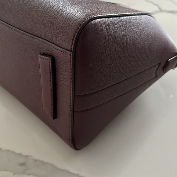 🌼SOLD🌼 Givenchy Small Antigona - Picture 3 of 8